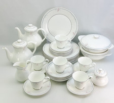 Royal Doulton Carnation Dinner