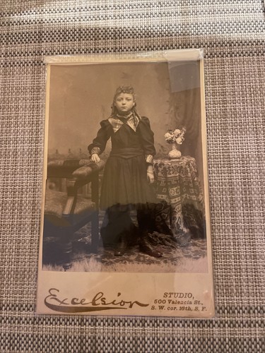 Cabinet card girl - girl, by