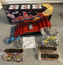 Donbful Skatepark- No- 1810-F Skateboard Deck  _Die-Cast With Plastic