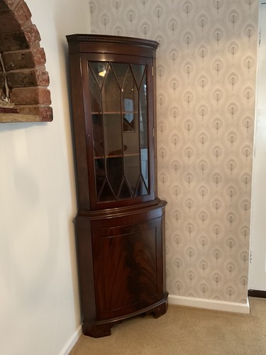 Mahogany corner display - mahogany,
