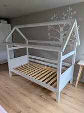 White Wooden House Style Modern Single Kids Bed