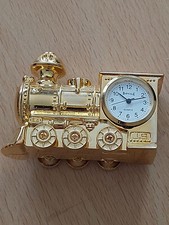 MINI NOVALTY CLOCK - OLD FASHIONED STEAM TRAIN (WITH 3 SETS OF MOVING WHEELS)