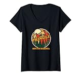 Womens Vintage Pringle, South Dakota Mountain Hiking Souvenir Print V-Neck T-Shirt