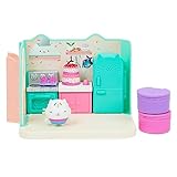 Gabby's Dollhouse Bakey Cakey Kitchen Figure and 3 Accessories, 3 Furniture Pcs and 2 Deliveries, Kids’ Toys Ages 3 and above