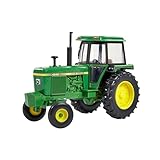 John Deere Britains 4240 Model | Detailed Diecast Metal and Plastic Tractor Toy | Child's Farm Toys for Indoors and Outdoors | Classic Tractor Toys for 3+ Year Old Boys and Girls