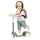 Lundby Dolls House People – Bendable Posable Dolls for Girls, Doll House Mini Doll Set with Toy Scooter for Creative Play, Dollhouse Accessories, Scale 1:18, 9cm, Boys & Girls Toys Age 3 +