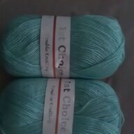 chunky wool 200g for sale