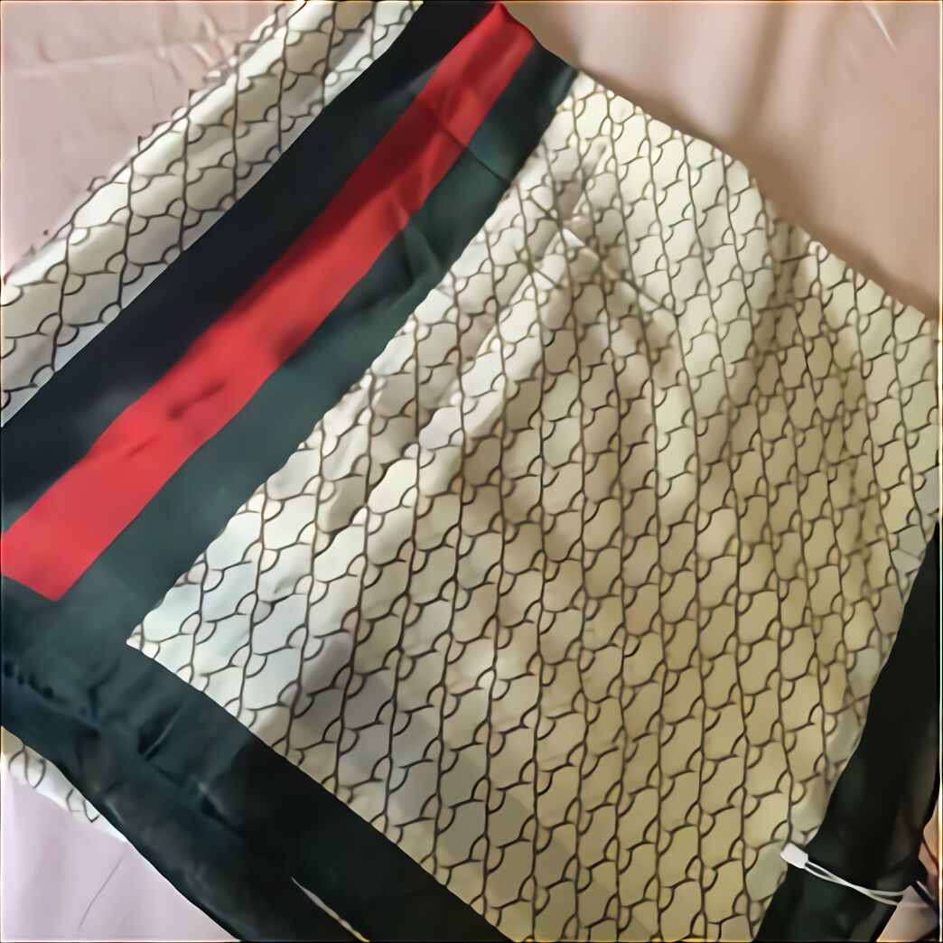 Louis Vuitton Scarf for sale in UK | View 108 bargains