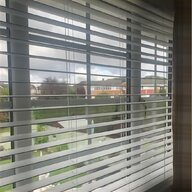 retractable blinds for sale