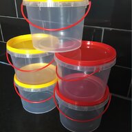 round plastic tubs for sale