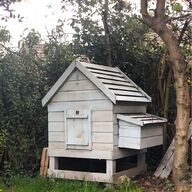 chicken coop hen house for sale