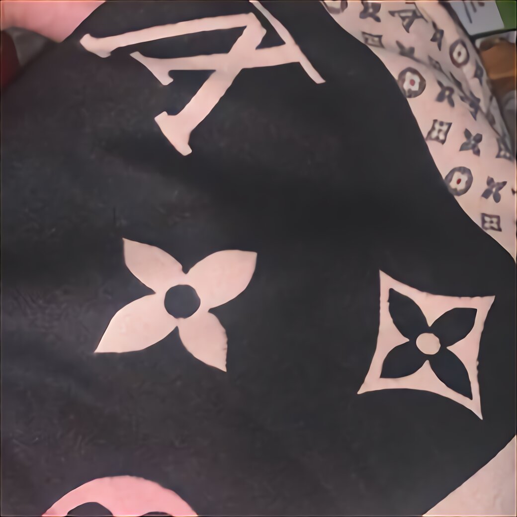 Louis Vuitton Scarf for sale in UK | View 108 bargains