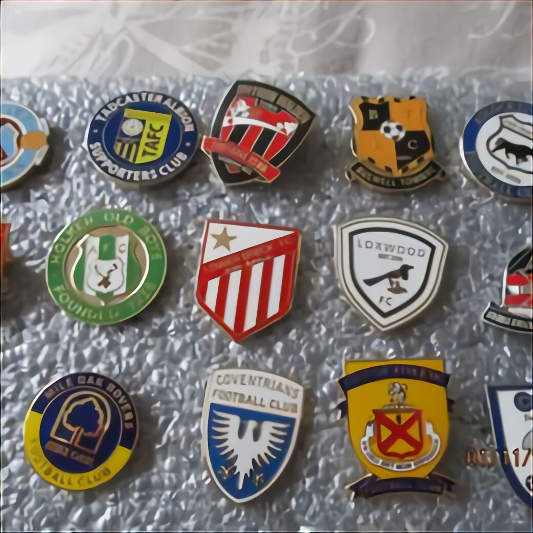 Salisbury City FC Pin badge Quality hard enamel Non league