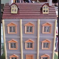 1 24th scale dolls house for sale