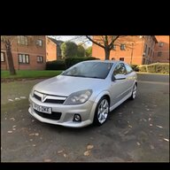 vauxhall astra saloon for sale