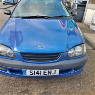 toyota avensis 1999 for sale