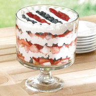 pampered chef trifle bowl for sale