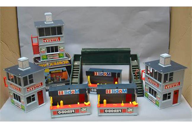 Scalextric Buildings for sale in UK 