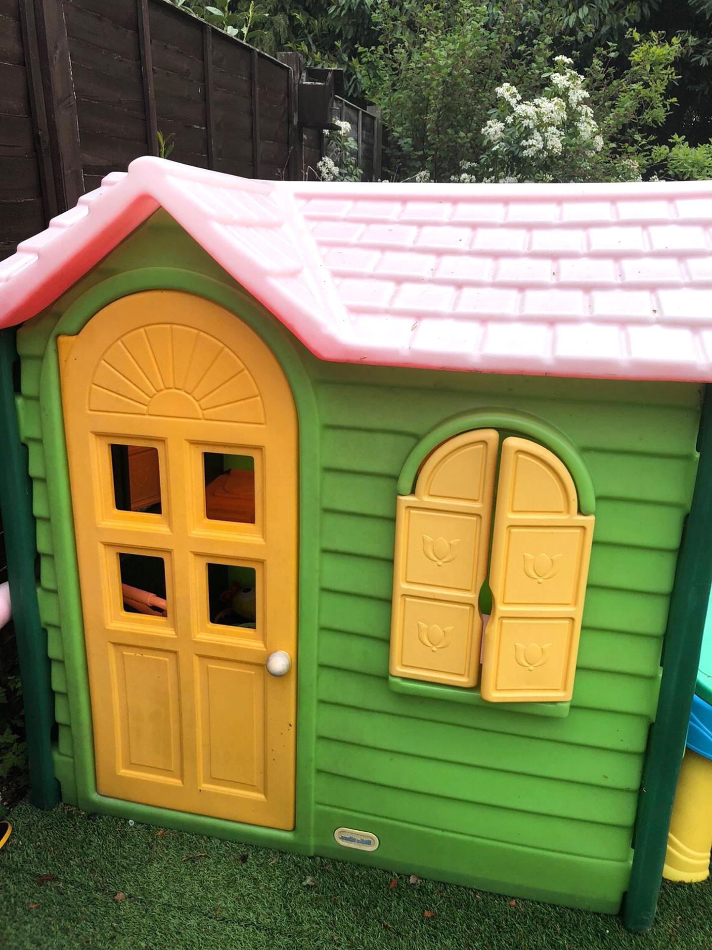 16 Inspiration Into The Wendy House