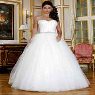 veromia wedding dress for sale