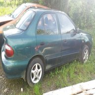 hyundai accent breaking for sale