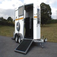 bateson horse trailer for sale