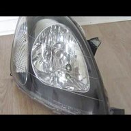 toyota yaris headlight for sale