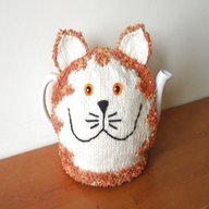 knitted cat tea cosy for sale
