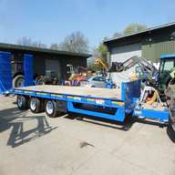 tri axle low loader trailer for sale