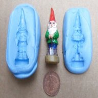 garden gnomes moulds for sale